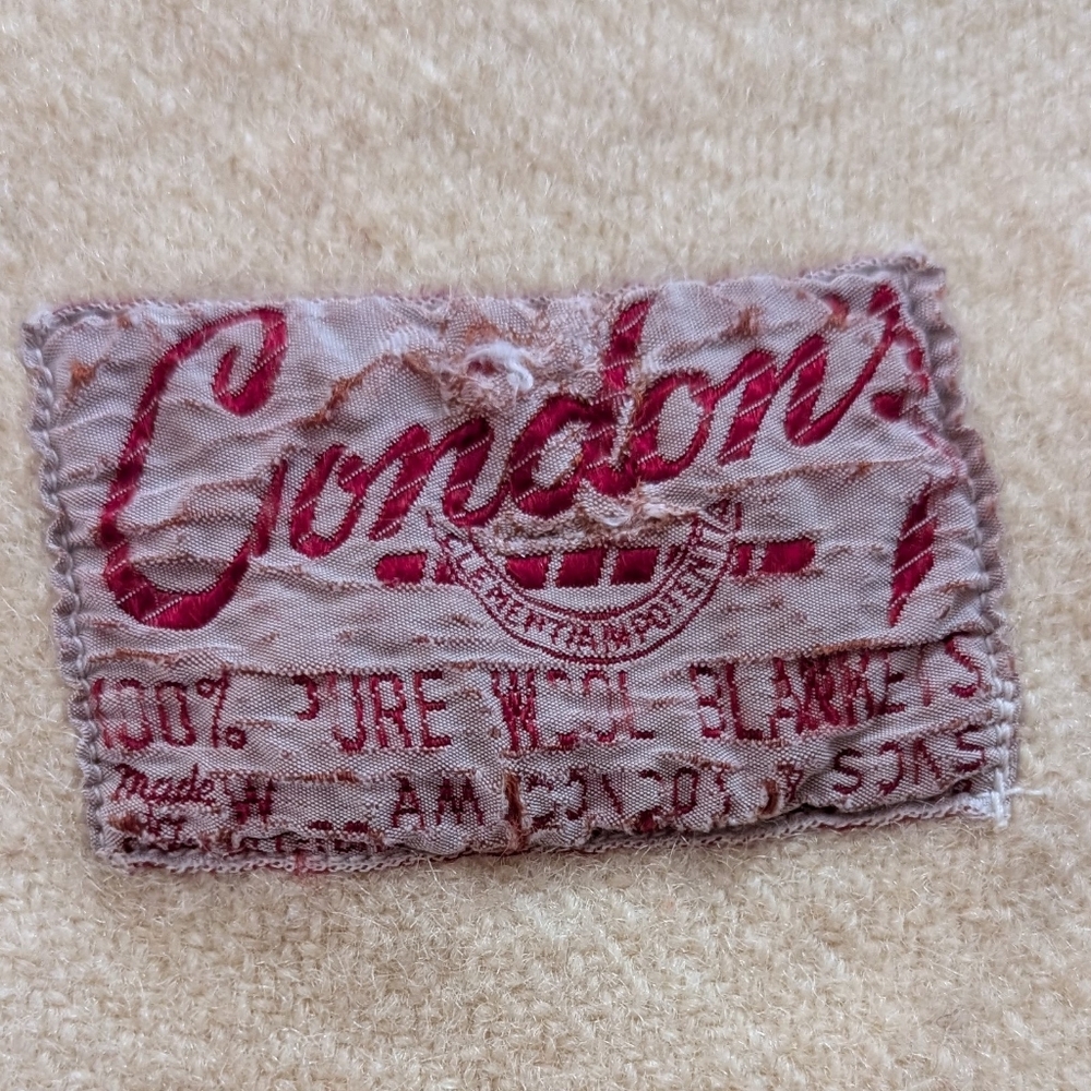 Condon's 100% Wool Blanket 56" X 72" Cream Pink Stripes Blanket Stitch Woolen - Picture 2 of 10